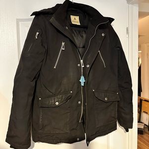 Adven Turers men jacket size xl